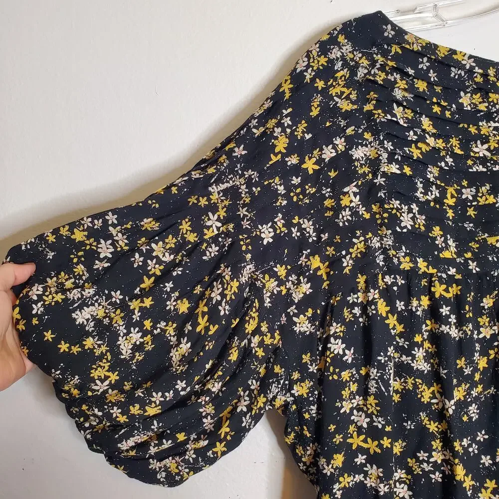 Free People Dessa Dark Ditsy Floral Puff Sleeve Bodysuit M Black Cutout Fairy